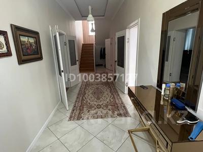 Жеке үй · 6 бөлме · 360 м² · 8 сот., мкр Атырау, Куат тулекова 37, бағасы: 700 000 〒