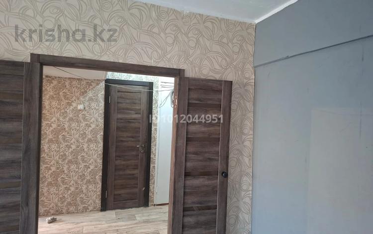 1-бөлмелі пәтер · 40 м² · 5/5 қабат, 20 мкр 7, бағасы: 115 000 ₸ в Конаеве — фото 2