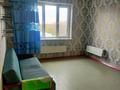 1-комнатная квартира, 36 м², 5/5 этаж помесячно, Бауыржан Момышұлы 43 за 50 000 〒 в Таразе