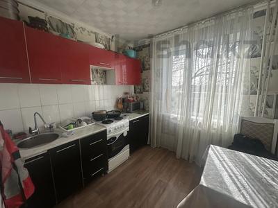 2-комнатная квартира, 50 м², 3/9 этаж, Майкудук, мкр Восток-1 12 за 14.5 млн 〒 в Караганде, Алихана Бокейханова р-н