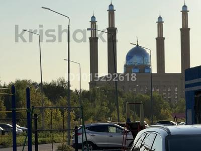 3-комнатная квартира · 87.6 м² · 4/9 этаж, Жибек Жолы 15 за 53 млн ₸ в Усть-Каменогорске, Ульбинский