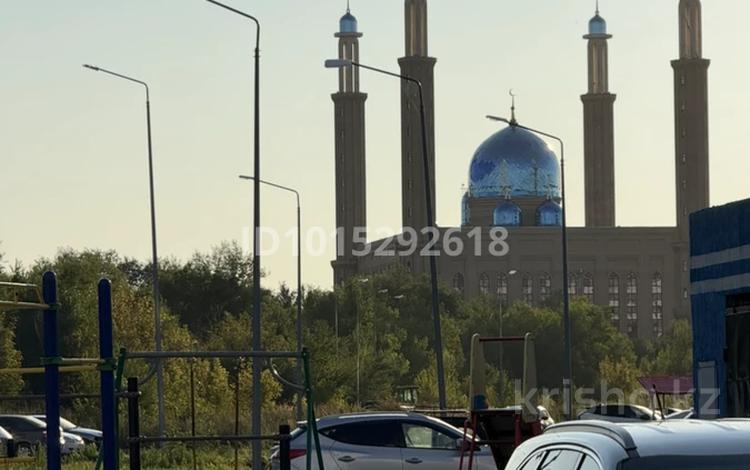 3-комнатная квартира · 87.6 м² · 4/9 этаж, Жибек Жолы 15 за 53 млн ₸ в Усть-Каменогорске, Ульбинский — фото 2