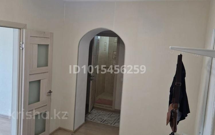 3-комнатная квартира · 67 м² · 4/5 этаж, мкр Атырау, азаттык 5б за 24 млн ₸ — фото 2