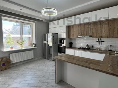 Отдельный дом · 5 комнат · 172 м² · 4.6 сот., Краснодарская 34 за 50 млн ₸ в Уральске