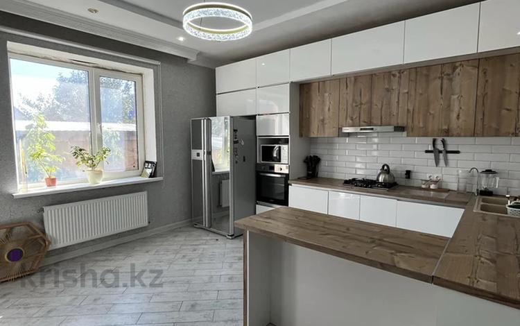 Отдельный дом · 5 комнат · 172 м² · 4.6 сот., Краснодарская 34 за 50 млн ₸ в Уральске — фото 2