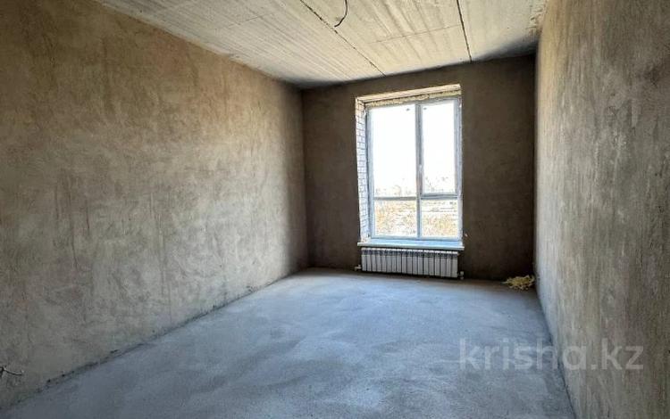 5-комнатная квартира · 164 м² · 5/6 этаж, мкр. Алтын орда, тауелсиздик 11а за 68 млн ₸ в Актобе — фото 2