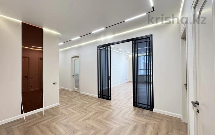 4-бөлмелі пәтер · 143 м² · 5/12 қабат, Улы Дала 27/1 — Толе Би, бағасы: 105 млн ₸ в Астане, Нура р-н — фото 11
