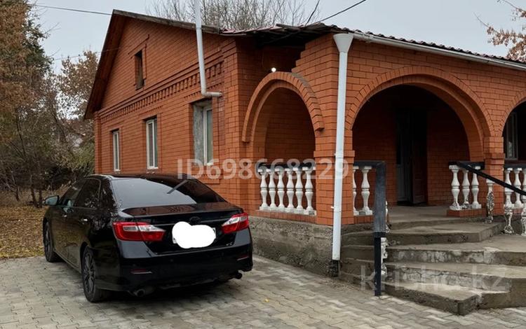 Отдельный дом · 4 комнаты · 102 м² · 10 сот., Айбасова 5/1 за 400 000 ₸ в Жезказгане — фото 2