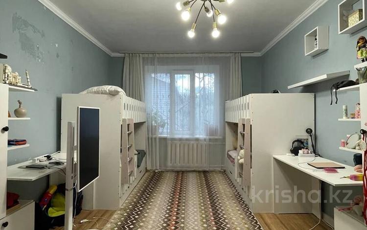3-комнатная квартира · 75 м² · 2/3 этаж, Желтоксан 162 за 81 млн ₸ в Алматы, Алмалинский р-н — фото 2
