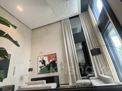 4-комнатная квартира · 230 м² · 4/18 этаж, Динмухамеда Кунаева 8а за 245 млн ₸ в Астане, Есильский р-н