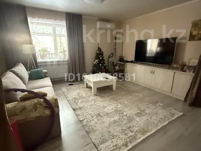 Үйдің бір бөлігі · 3 бөлме · 76 м² · 1 сот., мкр Карагайлы 75 кв 1 — Карибай акына Куралай, бағасы: 35.5 млн 〒 в Алматы, Наурызбайский р-н