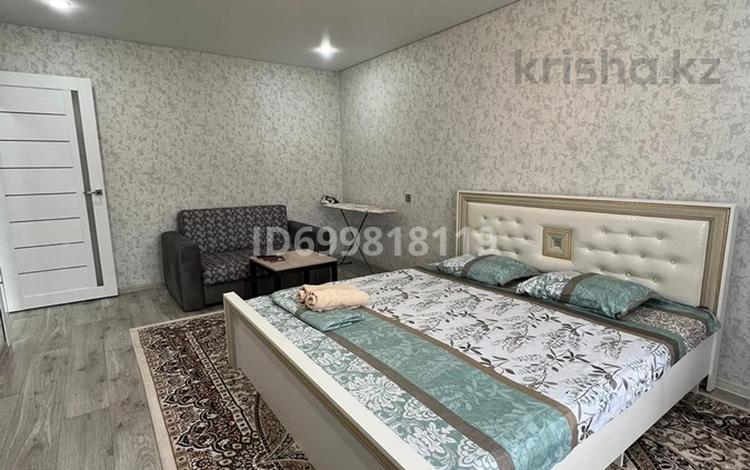 1-комнатная квартира · 35 м² · 2/5 этаж · по часам, Скоробогатова 67 — Пр Абая Мечеть Сити Центр за 1 500 〒 в Уральске — фото 8