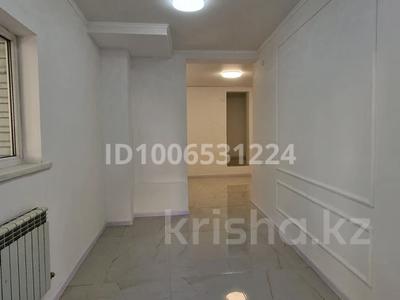 Свободное назначение, офисы, магазины и бутики, салоны красоты, медцентры и аптеки, образование, развлечения, конференц-залы, кабинеты и рабочие места, студии · 40 м² за 450 000 〒 в Алматы