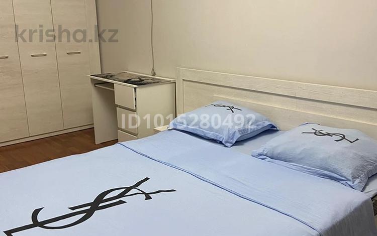 2-бөлмелі пәтер · 60 м² · 1/5 қабат, 8-шағынаудан 59, бағасы: 10 000 ₸ в Шымкенте, Туран р-н — фото 2