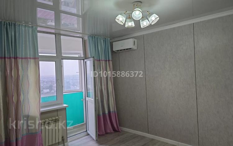 1-комнатная квартира · 40 м² · 10/10 этаж, Аубая Байгазиева 35Б за 170 000 ₸ в Каскелене — фото 2