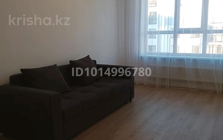 1-комнатная квартира · 38 м² · 7/7 этаж, Е117 43 за 200 000 ₸ в Астане — фото 2