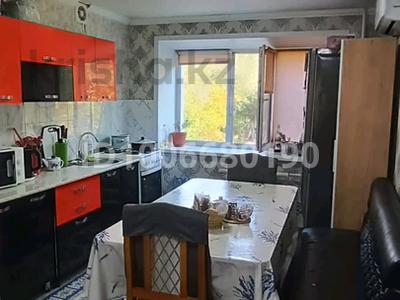 5-бөлмелі пәтер · 100 м² · 3/5 қабат, мкр Новый Город, Лободы 46, бағасы: 30 млн ₸ в Караганде, Казыбек би р-н