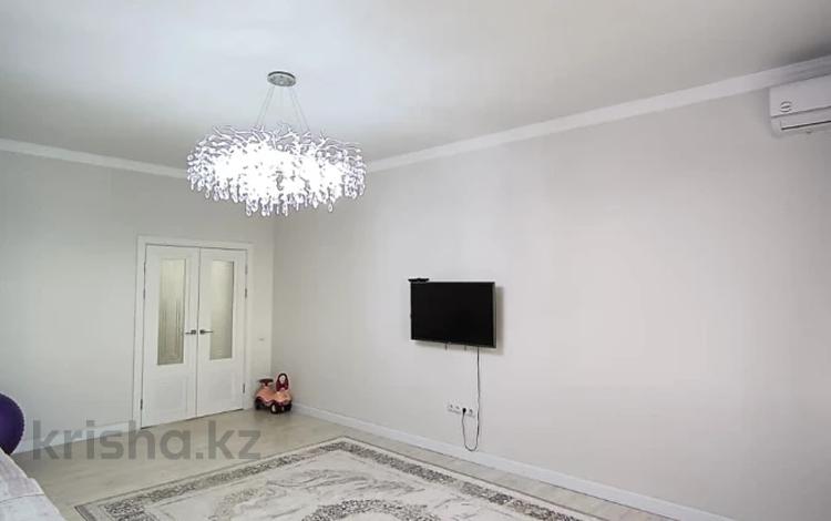 3-комнатная квартира · 106.4 м² · 9/9 этаж, Молдагулова за 43.8 млн ₸ в Актобе — фото 8