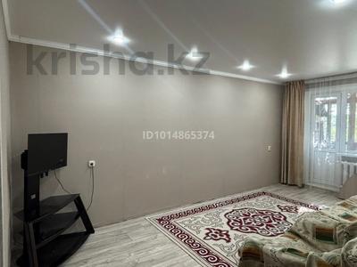 2-комнатная квартира · 48.3 м² · 2/5 этаж, Майкудук, 16й микрорайон 17 — Рядом школа 76 за 12.5 млн ₸ в Караганде, Алихана Бокейханова р-н