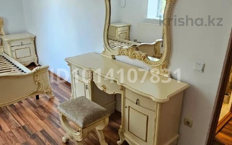 4-бөлмелі пәтер · 160 м² · 2/2 қабат, Ақ Шағала -ш/а., Акберен, бағасы: 450 000 ₸ в Атырау, мкр Ак Шагала — фото 2