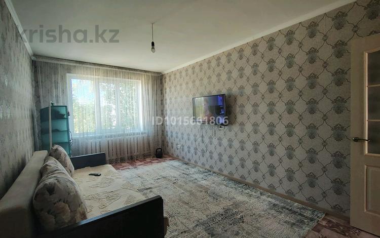 2-бөлмелі пәтер · 50 м² · 4/5 қабат, Юность 39, бағасы: 18 млн ₸ в Семее — фото 2
