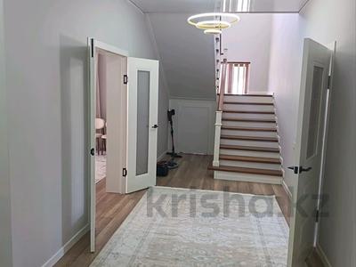 Отдельный дом · 6 комнат · 271 м² · 10 сот., Республика за 110 млн ₸ в Талдыкоргане, мкр Жастар