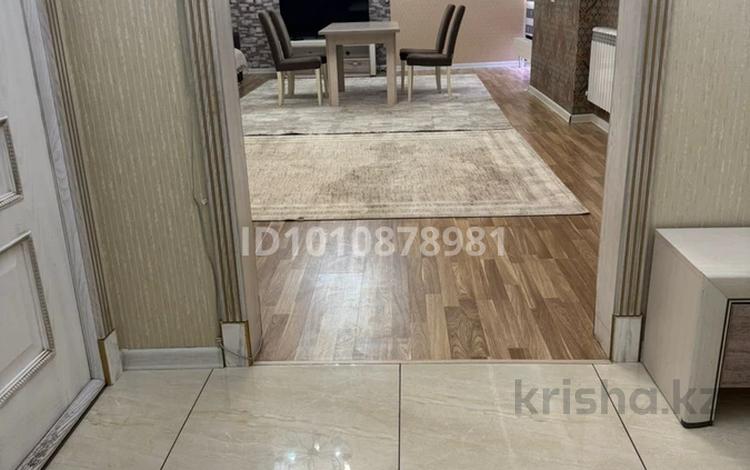 3-бөлмелі пәтер · 152 м² · 3/10 қабат, Кунаева 39, бағасы: 95 млн ₸ в Шымкенте, Аль-Фарабийский р-н — фото 2