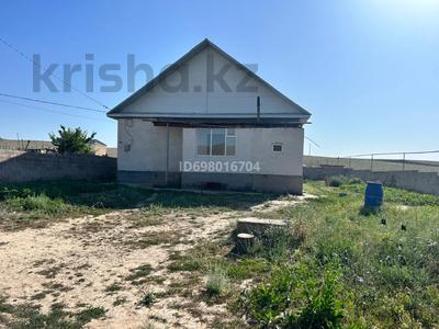 Отдельный дом · 3 комнаты · 90 м² · 8 сот., Көкбастау 135 — Еңбекшіарал ауылы за 19 млн ₸ в Узынагаш