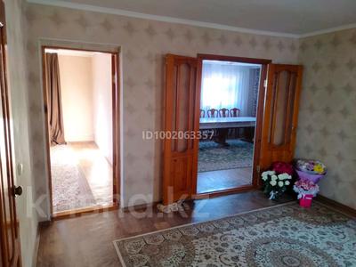 Отдельный дом · 4 комнаты · 100 м² · 8 сот., И. Мамбетова 56 за 28.5 млн 〒 в Актобе, мкр Москва