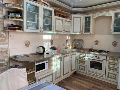 Продажа квартир в Северо-Казахстанской обл.: 3-комнатная квартира · 83 м² · 4/5 этаж, Кизатова — Военный институт за 37.9 млн 〒 3-комнатная квартира · 83 м² · 4/5 этаж, Кизатова — Военный институт за 37.9 млн 〒 в Петропавловске