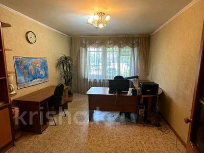 2-комнатная квартира, 49 м², 1/5 этаж, Кудайбердиева 72 за 15 млн 〒 в Кокшетау