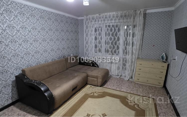 1-комнатная квартира · 34 м² · 2/5 этаж, Старый город, 8 марта 24А за 70 000 ₸ в Актобе — фото 2