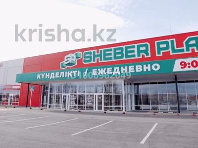 Свободное назначение, офисы, магазины и бутики, общепит, салоны красоты, сельское хозяйство, фитнес и спорт, медцентры и аптеки, образование, развлечения, конференц-залы, кабинеты и рабочие места, студии · 9000 м² за 72 млн 〒 в Актобе, мкр. Алтын орда