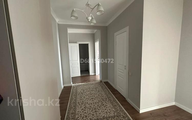 3-комнатная квартира, 90 м², 1/5 этаж, набережная 44 б за 38.5 млн 〒 в Талдыкоргане, Каратал — фото 2