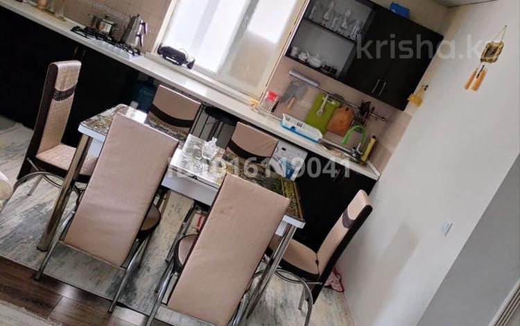 2-бөлмелі пәтер · 55 м² · 1/4 қабат, 3Б-ш/а. 7 — Қайнар колледжінің қасында, бағасы: 14 млн ₸ в Актау, 3Б мкр — фото 2
