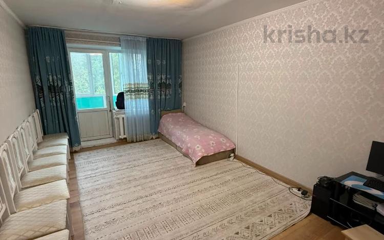 3-комнатная квартира · 65 м² · 4/4 этаж, гали орманова 48 — 66 за 21 млн ₸ в Талдыкоргане — фото 2