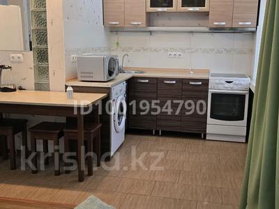 Пәтерлер в Восточно-Казахстанской обл.: 2-бөлмелі пәтер · 48 м² · 3/5 қабат, Ауэзова 20/1, бағасы: 180 000 〒 2-бөлмелі пәтер · 48 м² · 3/5 қабат, Ауэзова 20/1, бағасы: 180 000 〒 в Усть-Каменогорске, Ульбинский