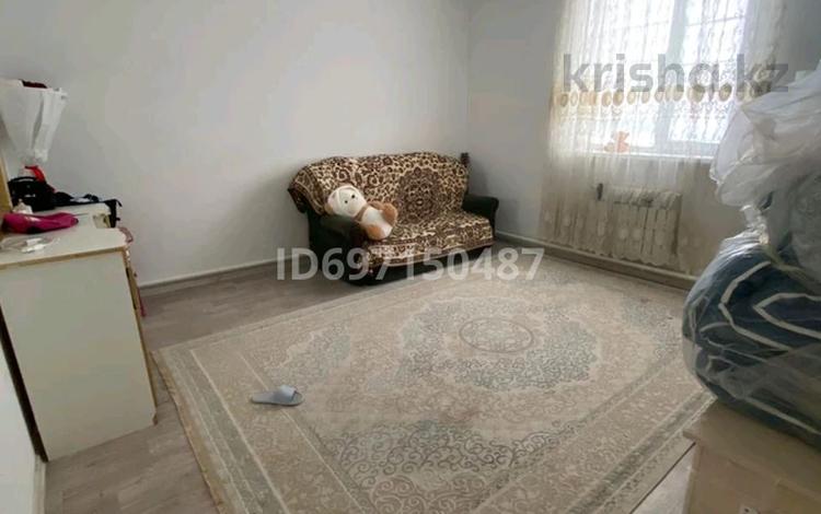 Часть дома · 4 комнаты · 200 м² · 10 сот., мкр Атырау-2, 3 22 — Автоцон мектеп магазин за 27 млн 〒 в мкр	Атырау-2 — фото 2