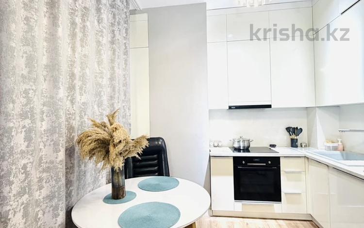 2-комнатная квартира · 52 м² · 8/9 этаж, ул. Орынбор 10/1 за 23 000 ₸ в Астане, Нура р-н — фото 10