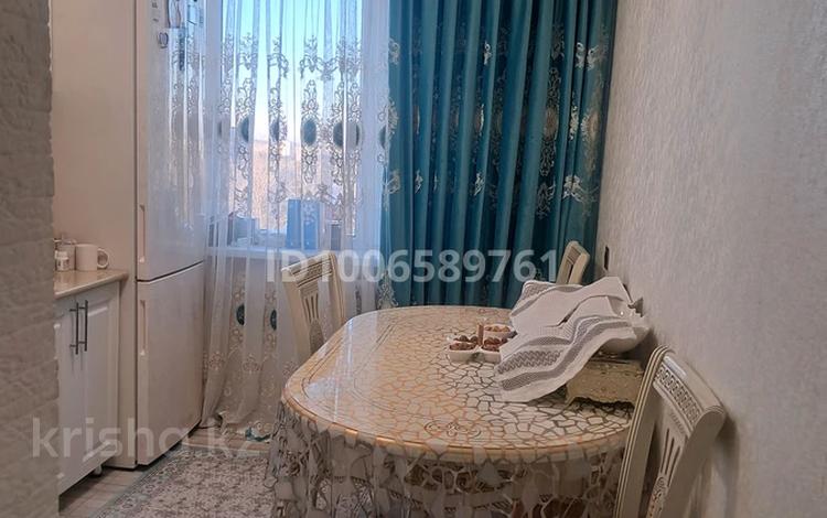 3-бөлмелі пәтер · 67 м² · 8/9 қабат, Улица Амангельды / 9-й микрорайон, бағасы: 25 млн ₸ в Темиртау — фото 2