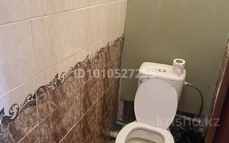3-бөлмелі пәтер · 81 м² · 5/5 қабат, 1 микрорайон — улица Нышанова, бағасы: 8.5 млн ₸ в Туркестане — фото 2