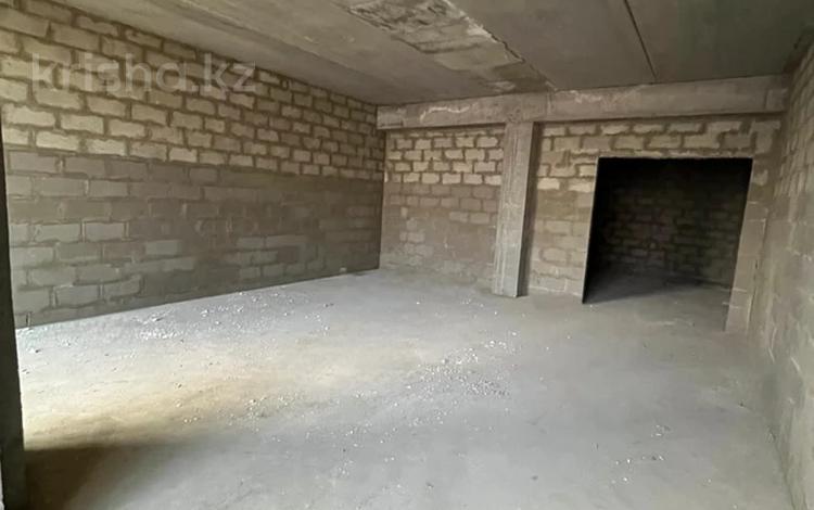 3-комнатная квартира · 108 м² · 2/12 этаж, 17-й мкр бн за 28.9 млн ₸ в Актау — фото 2