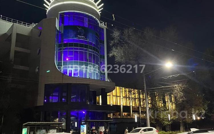 Свободное назначение, офисы, магазины и бутики, склады, азс, автосервисы и автомойки, общепит, салоны красоты, сельское хозяйство, бани, гостиницы и зоны отдыха, медцентры и аптеки, образование, развлечения · 3000 м² за ~ 4.8 млрд ₸ в Алматы, Алмалинский р-н — фото 2