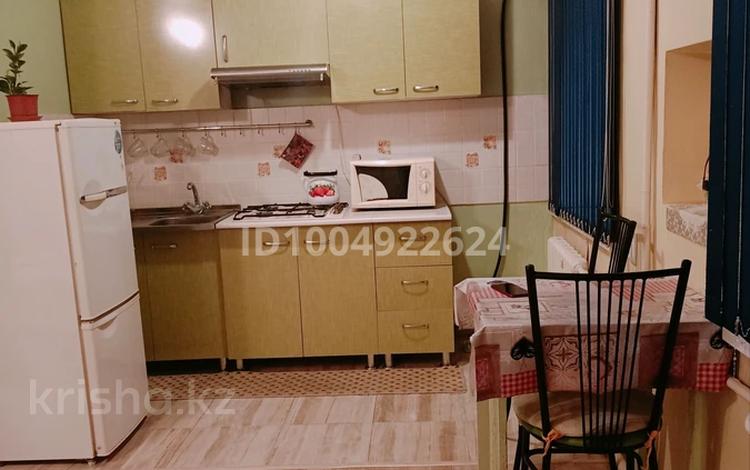 1-комнатная квартира · 30 м² · 1/4 этаж, Тимирязева 70 — Радостовец за 10 000 ₸ в Алматы, Бостандыкский р-н — фото 2
