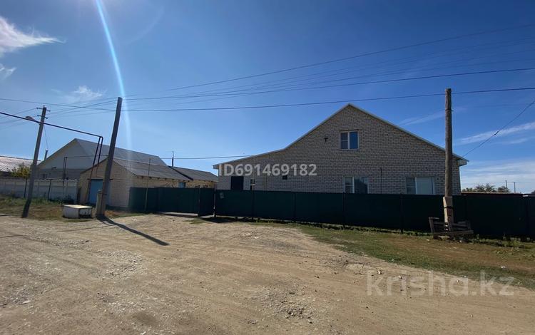 Отдельный дом · 5 комнат · 150 м² · 10 сот., мкр 41-й разъезд, Атаниязова 48(54) — Атаниязова за 27 млн 〒 в Актобе — фото 16