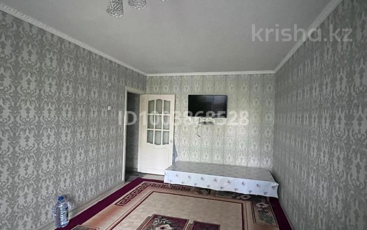 2-бөлмелі пәтер · 45 м² · 3/4 қабат, Рашидова — Колостың жанында, Молдағұлова ескерткішінің қасы, бағасы: 100 000 ₸ в Шымкенте, Аль-Фарабийский р-н — фото 2