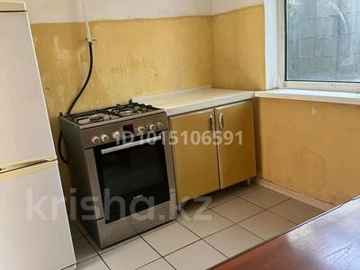 Отдельный дом · 3 комнаты · 40 м² · 8 сот., мкр Акжар Орикти 12 — улица Орикти, магазин Думан за 80 000 ₸ в Алматы, Наурызбайский р-н