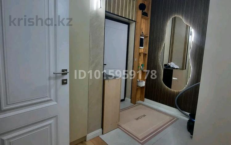 1-комнатная квартира · 50 м² · 3/6 этаж, мкр Думан-1, Халиулина 140/5 за 290 000 ₸ в Алматы, Медеуский р-н — фото 2
