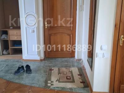 2-бөлмелі пәтер · 91 м² · 9/9 қабат, РОЗЫБАКИЕВА — Угол улиц Розыбакиева и Утепова, бағасы: 350 000 ₸ в Алматы, Бостандыкский р-н