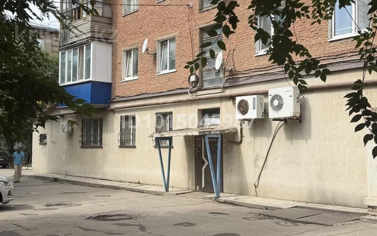 4-комнатная квартира · 61 м² · 4/5 этаж, Карбышева 64 за 13 млн ₸ в Уральске — фото 2